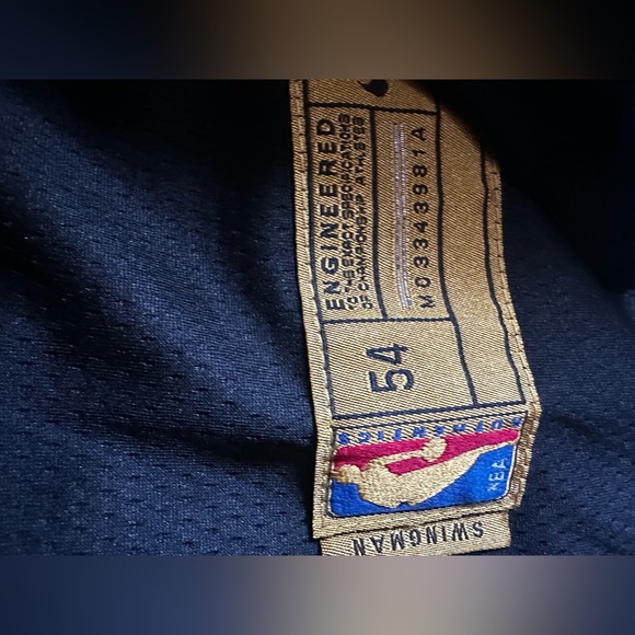 🖤SOLD🏀Los Angeles Lakers Bryant - Picture 3 of 3